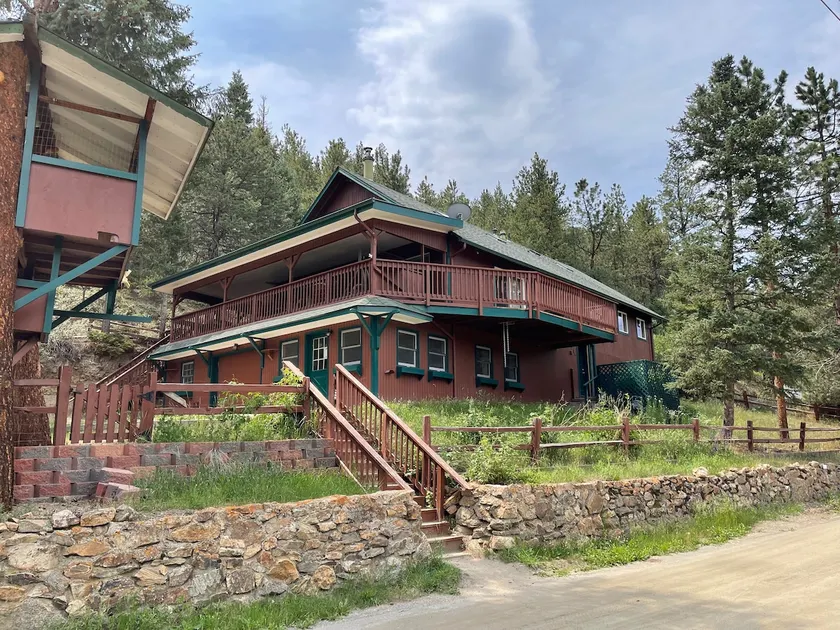 Mountain 4BR Cabin w/ Fireplace & Treehouse - Image 1