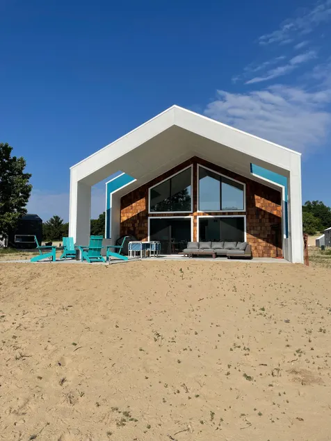 Lakefront Home | Private Beach | Hot Tub - Image 1