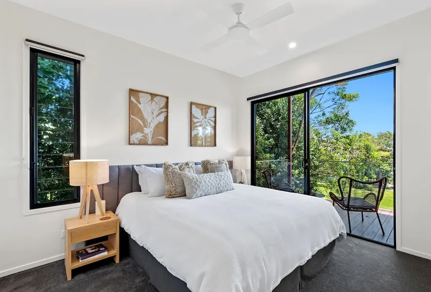 Luxury 1 Bedroom Spa Villa with Indoor Fireplace - Image 1