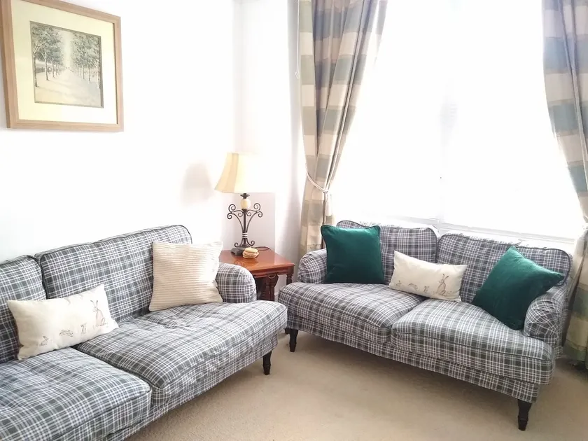 Beautiful 3 bedroom apartment in London - Image 1