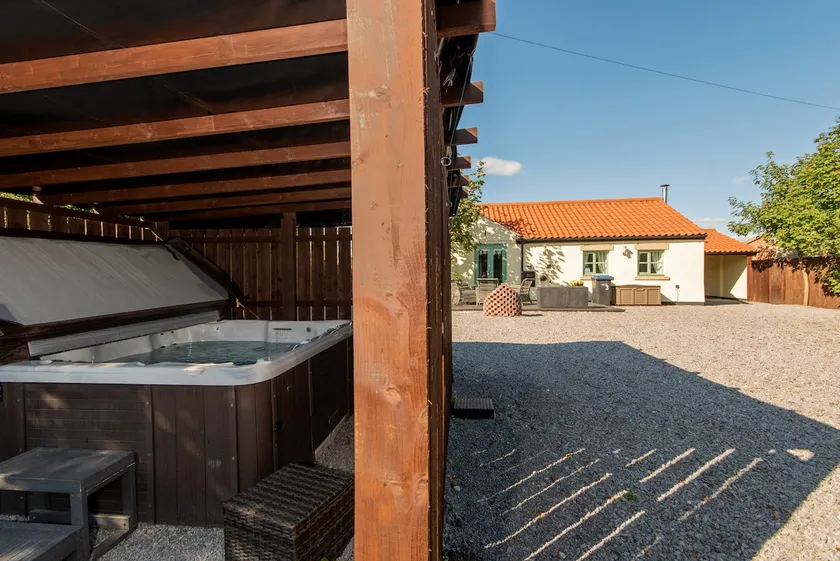 East Farm Cottage - Image 1