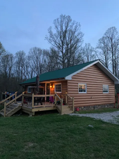 Renner Cabin- 2 bedrooms with hot tub & sauna - Image 1