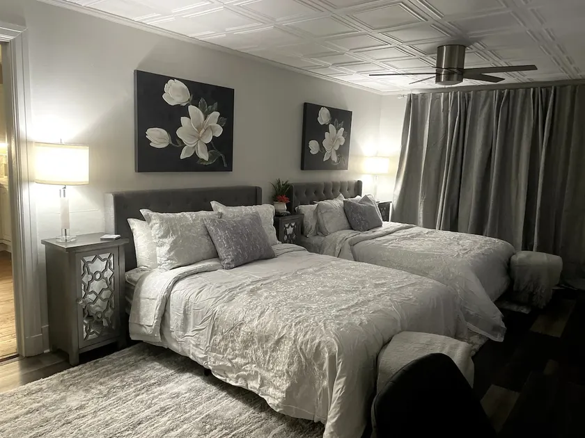 Loft 541 Unit B - Image 1