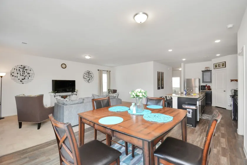 CHARMING 4 BEDROOMS BROOKSHIRE/KATY WITH GYM - Image 1
