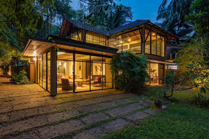 3BR Jacuzzi + Lawn | StayVista ToyaToya | VillaKozhikode - Image 1