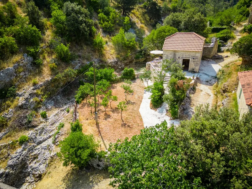 Stone bridge cottage - Image 1