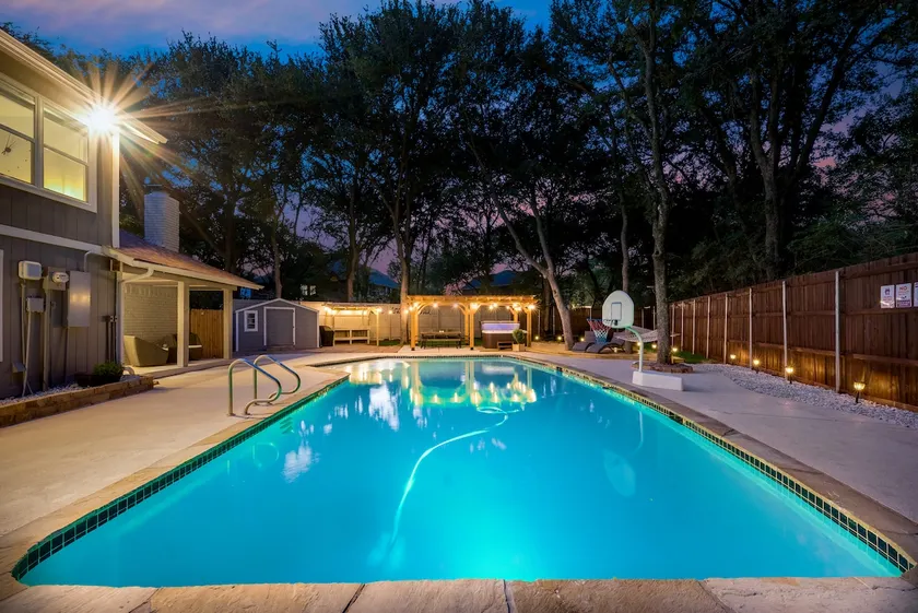FlowerMound · Paradise retreat - Image 1
