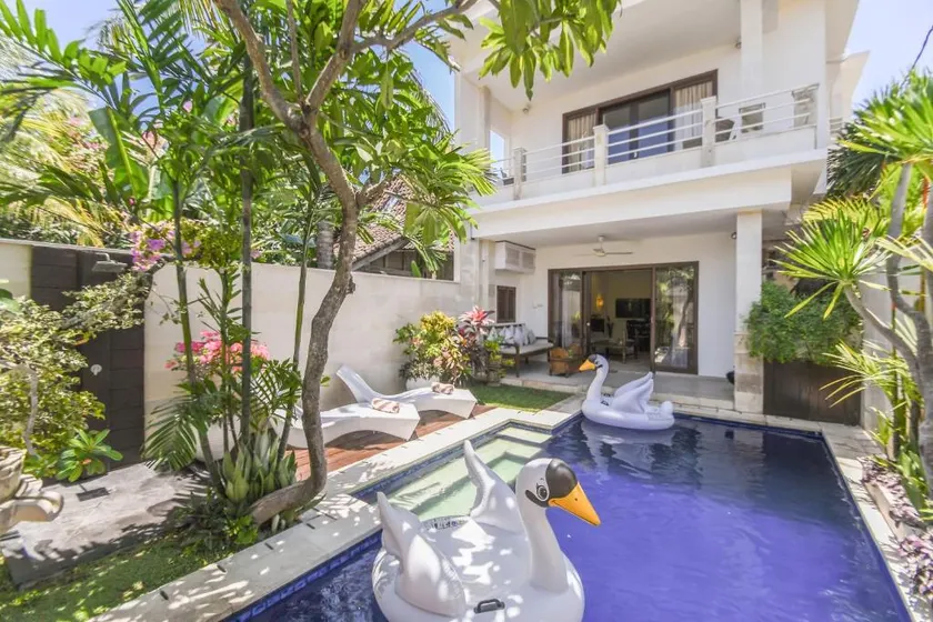 Amalia Swan Haven Villa Seminyak - Image 1