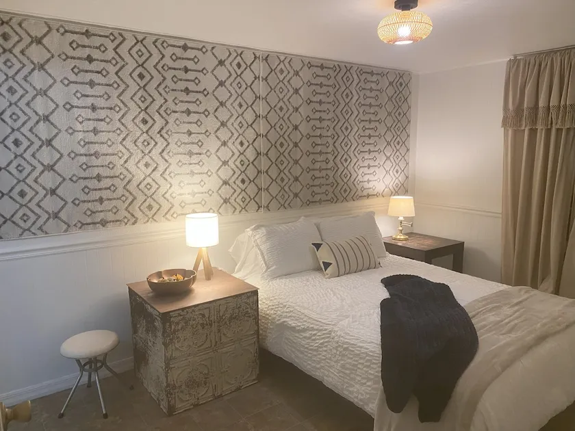 Comfortable Downtown Duplex #B- Plenty of Parking - Image 1