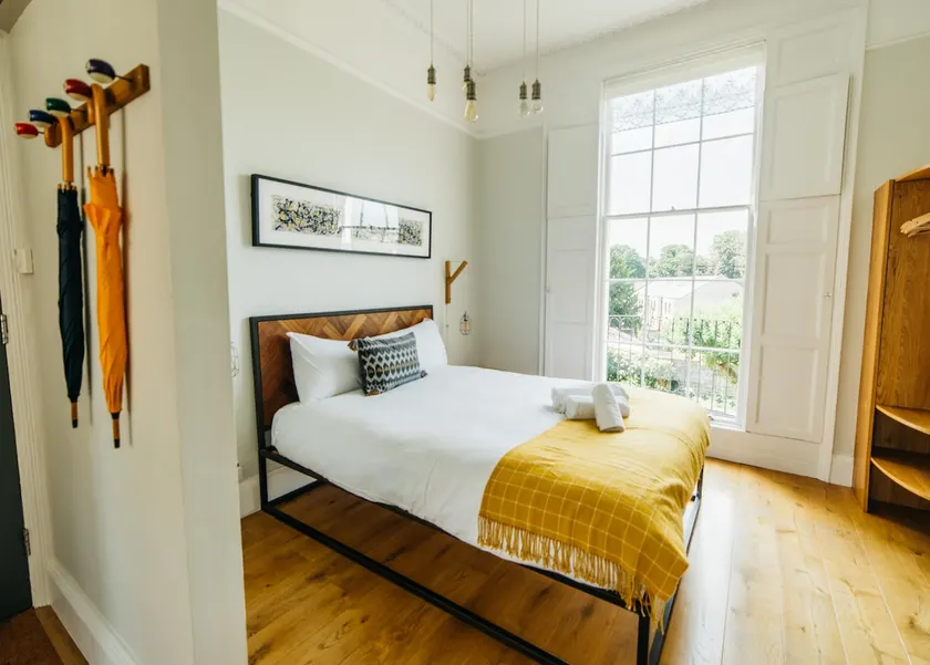 Chic Central Georgian Pad - Modernised w/Views - Image 1