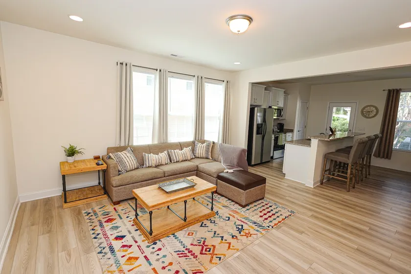 Beautiful Homw! - Image 1