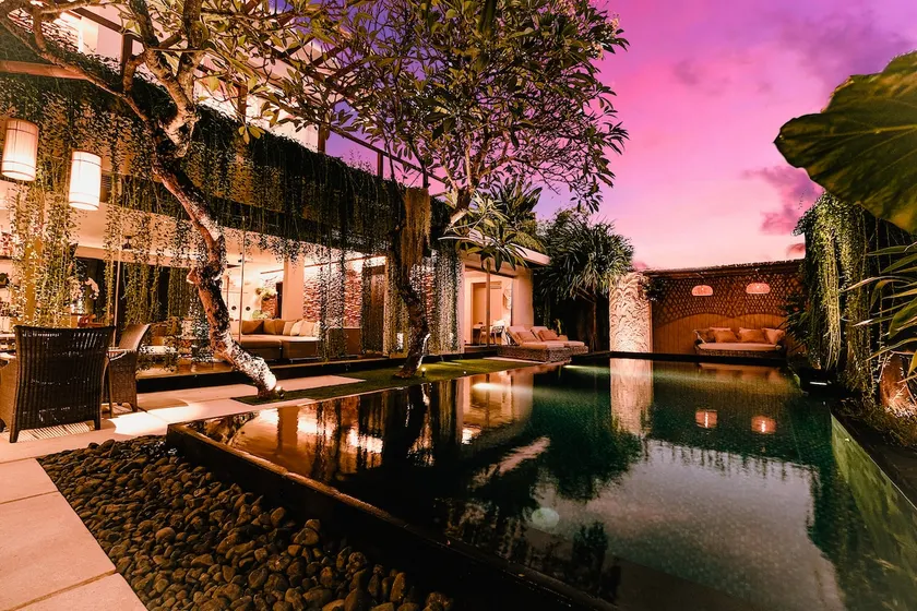 Sunset Palms Luxury Beachside Pool Villa 4BR - Image 1