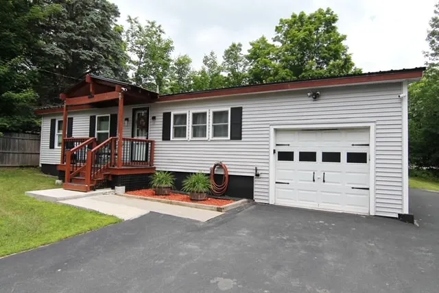 2BR White Mountain House in Lincoln City Center - Image 1