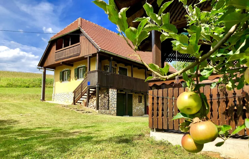 Country House Novosel 1907 - Image 1