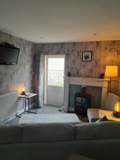 The Drey. Lovely, cosy accommodation for two - Image 1