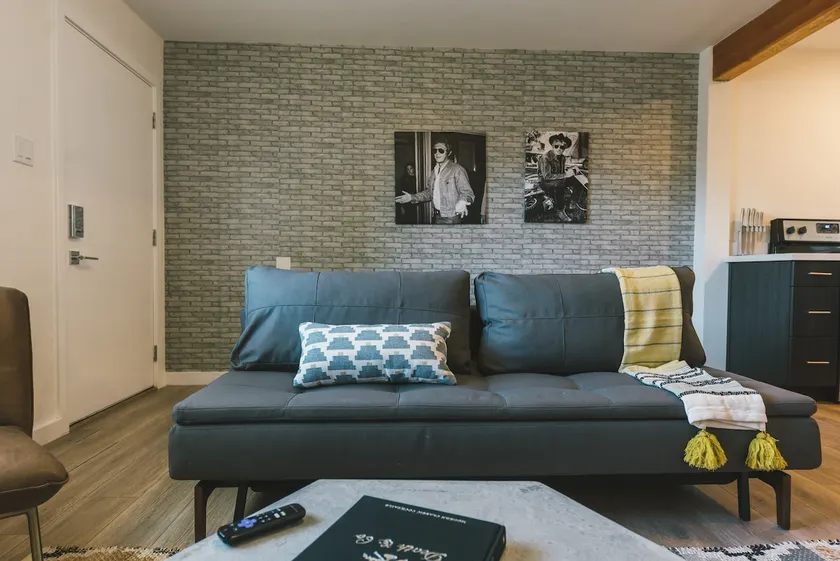 Triton | Downtown Phoenix 1BR - Image 1