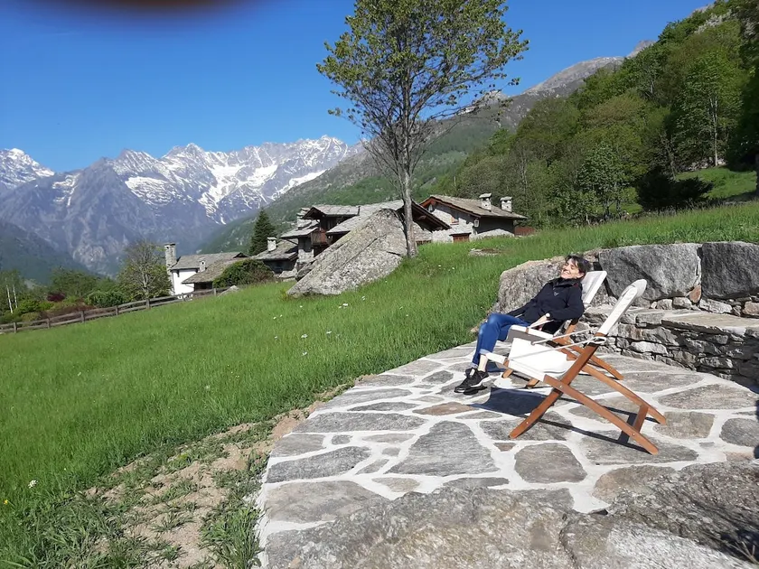 Middle-earth, studio in a mountain cabin - Image 1
