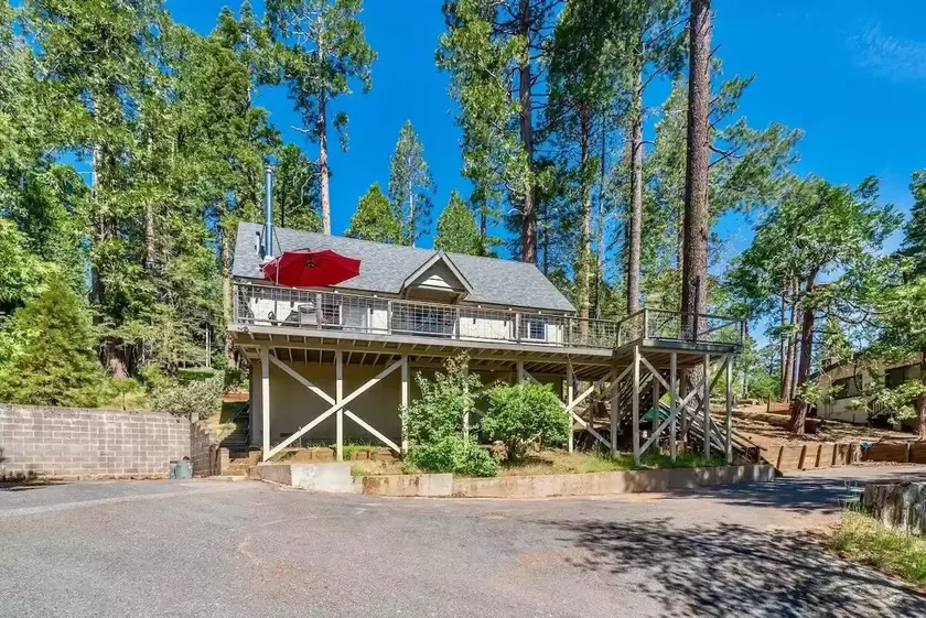 Family Escape: 4BR - Hiking, Lakes, Adventure - Image 1