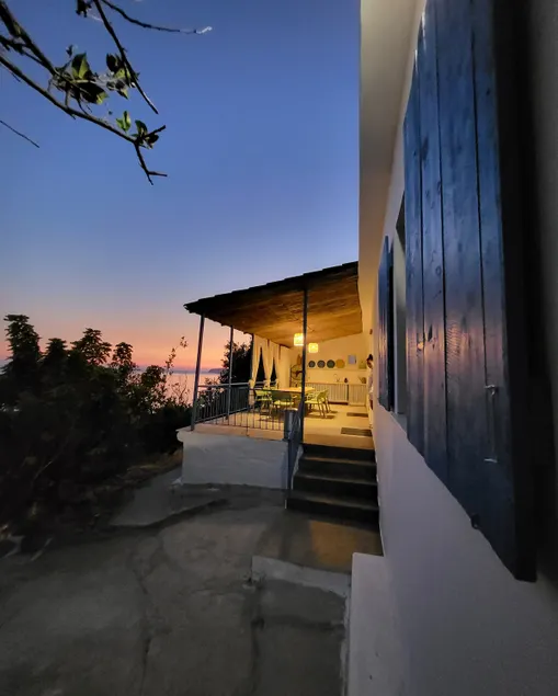Balcony overlooking the Ionian Sea and under the centuries-old olive trees - Image 1