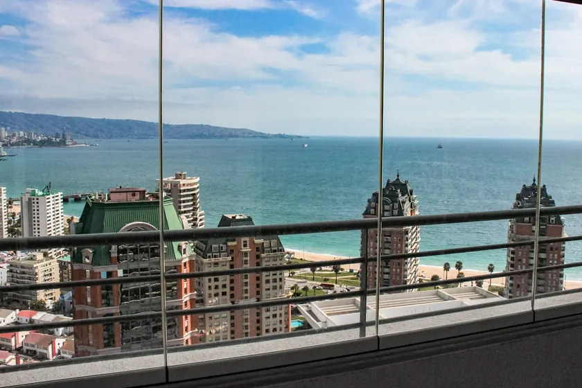 Viña, beautiful ocean view next to the beach and mall - Image 1