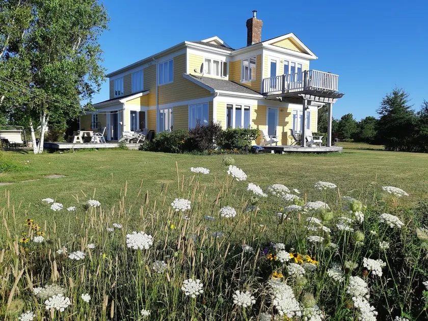 Beautiful Seaside Villa, 30 min from Moncton ! - Image 1