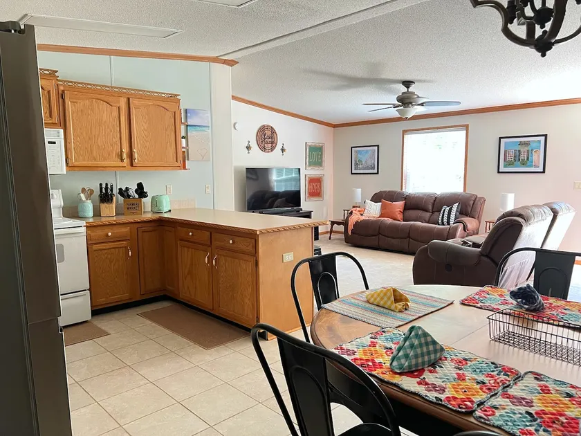 Spacious Higden Retreat <1M from Sugar Loaf Marina - Image 1