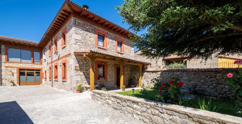 Casa Rural Solapeña - Image 1