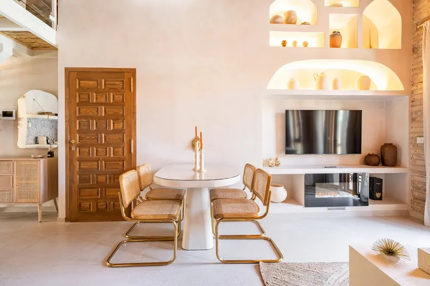 Natural & authentic Wabi-Sabi loft by the beach - Image 1