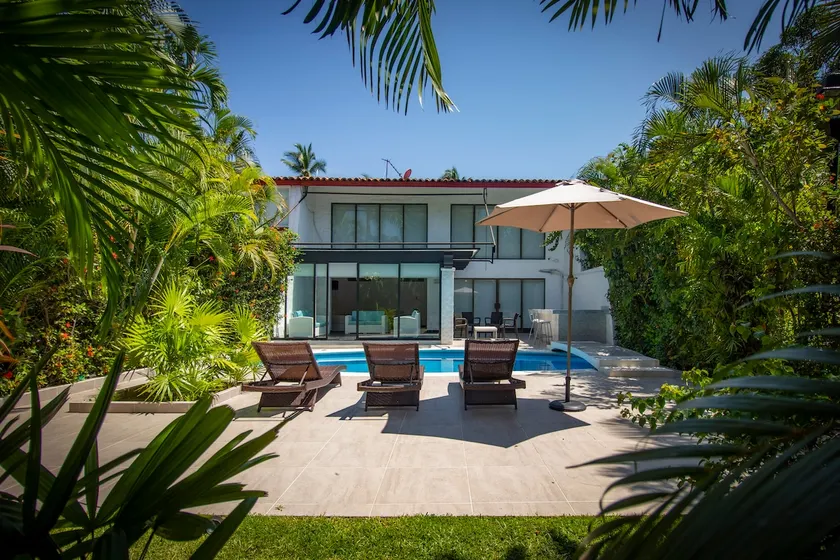 Bamboo El Paraiso · Private pool, golf, and beach - Image 1