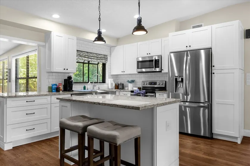 2 Min to Park Ave | Charming Winter Park Bungalow - Image 1