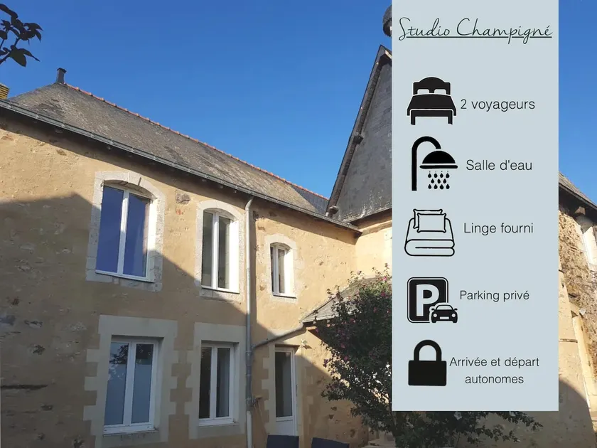 Champigné | Ground floor studio, on-site parking - Image 1