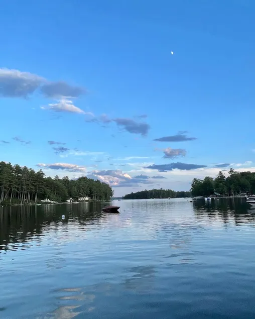 Sebago Lake family friendly escape w dock, dogs ok - Image 1