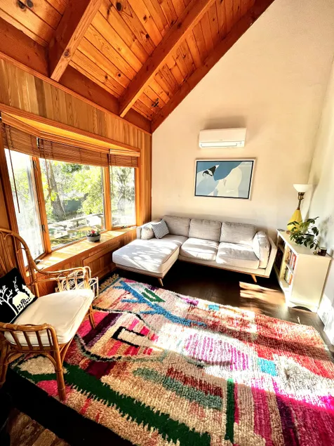 Artsy Cottage in the Woods - Image 1