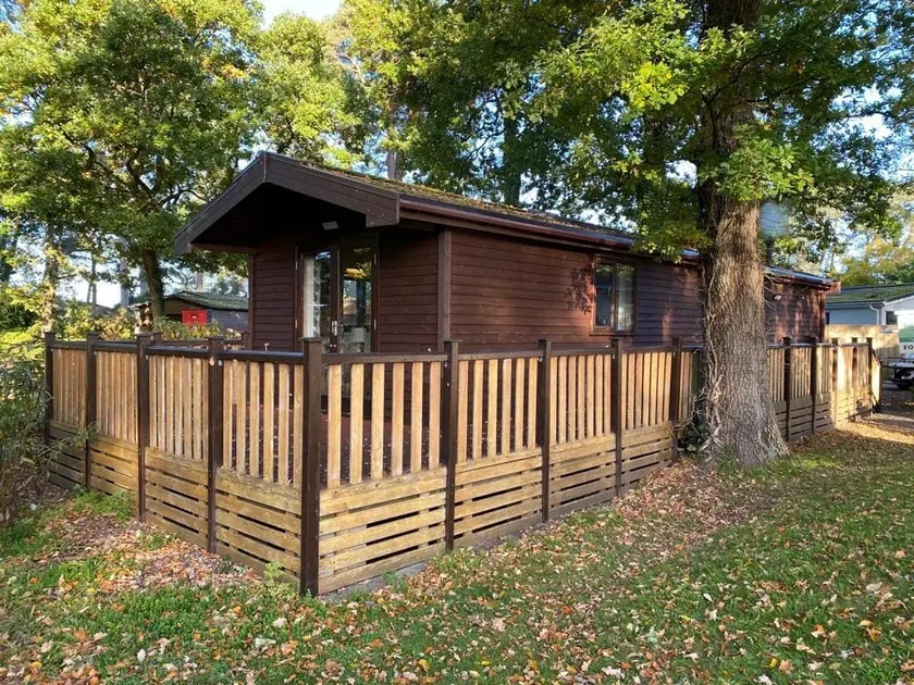 Pinecone Cabin, an enchanting forest retreat - Image 1