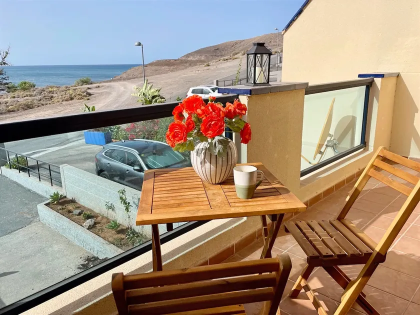 Casa La Ola - Idyllic Seaside Retreat, La Lajita - Image 1