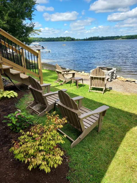 Waterfront cottage on Chemo Pond, Maine, US - Image 1