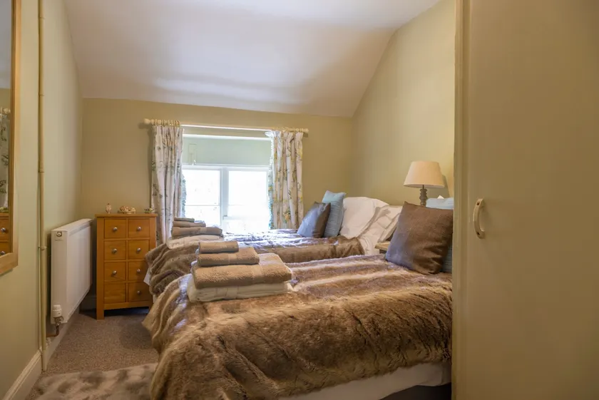 4 bed cottage Breath-taking views Sleeps 8 - Image 1