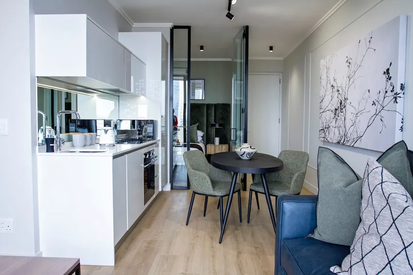 Executive Apartment at Ellipse Waterfall - Image 1