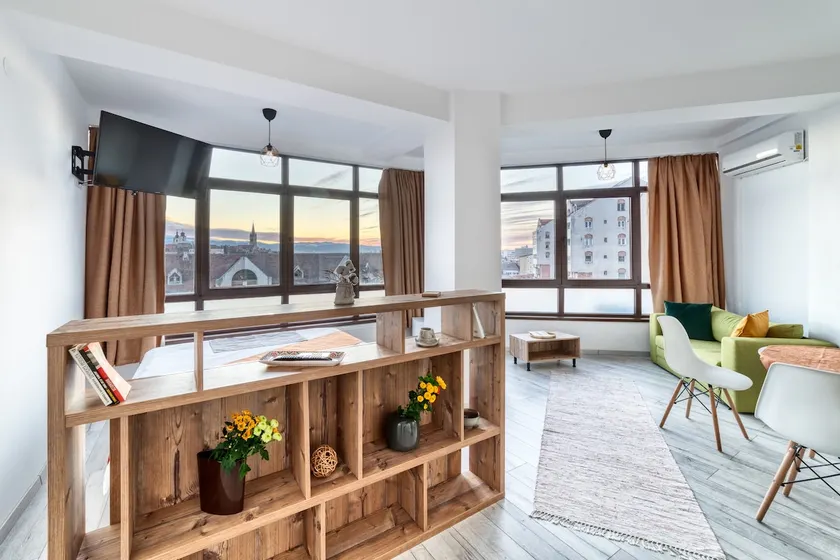 Studio w/ AC, Smart TV, Panoramic view of old town - Image 1