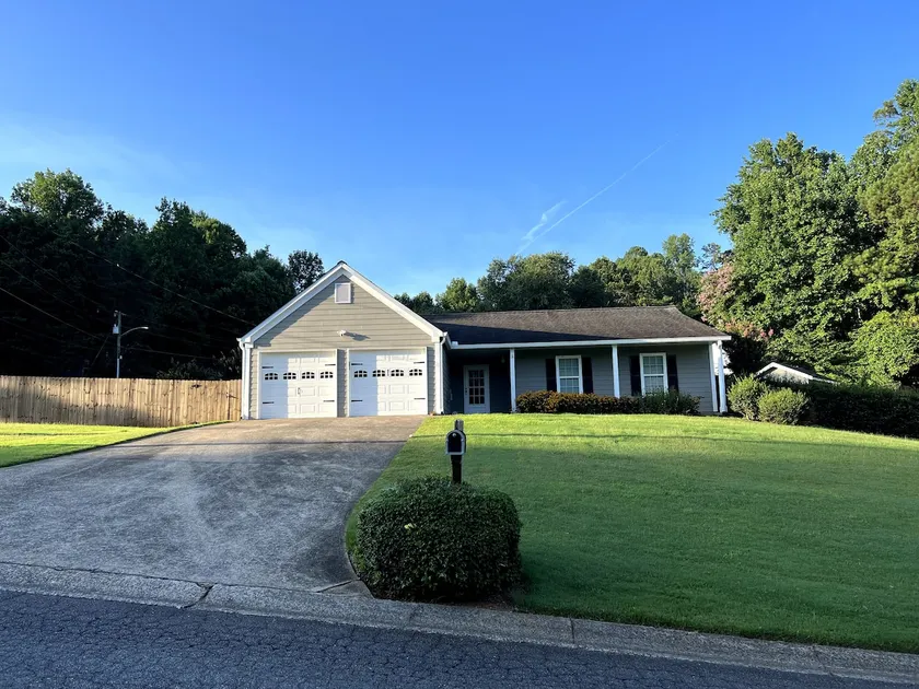 Remodeled ranch w/fenced yard; quiet neighborhood - Image 1