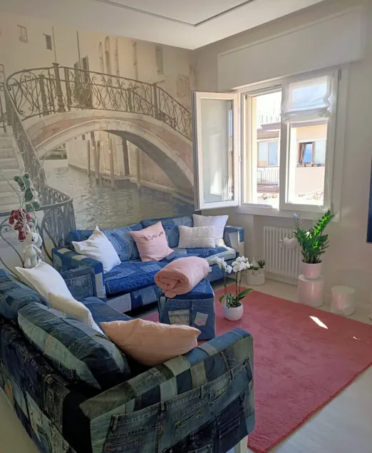 Your little love nest just 10 minutes from Venice! - Image 1