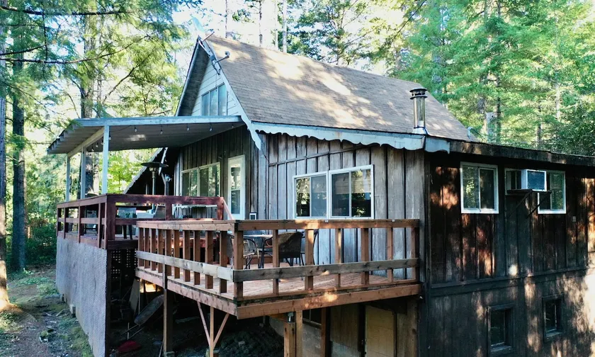 Pioneer Cabin - Image 1