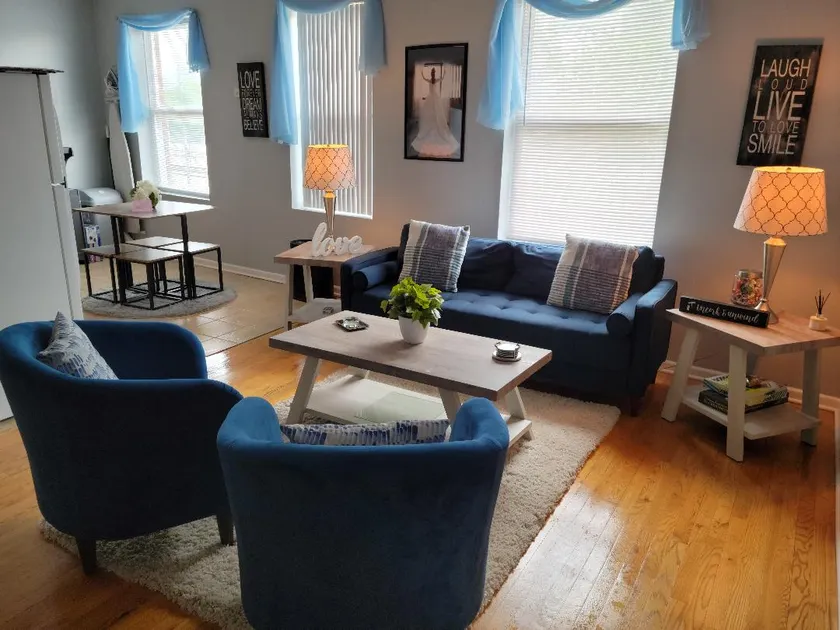 2 bedroom lovely spacious Suite - Image 1
