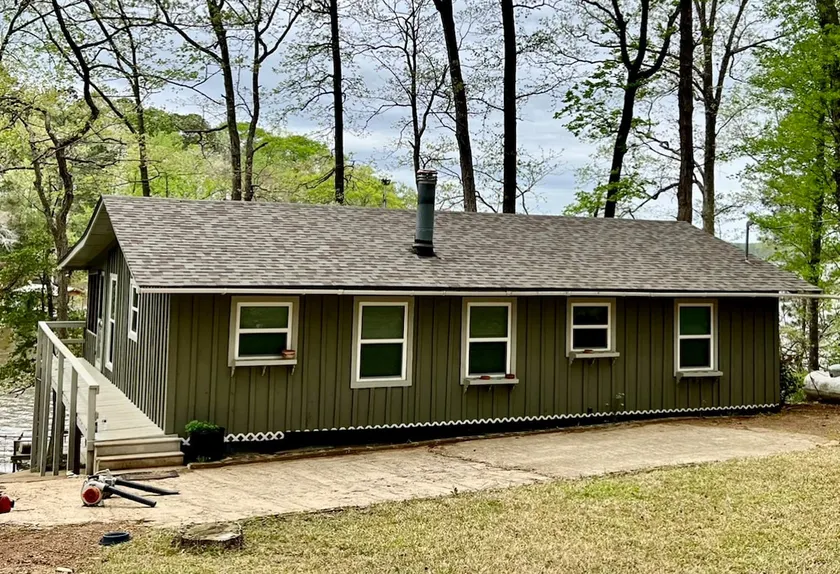 Cozy Cabin with Screened Porch and Fishing Dock on Lake D'Arbonne - Image 1