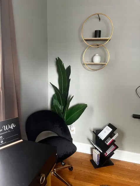 The Pure House- NEW Quite, Near Fort Lee. - Image 1