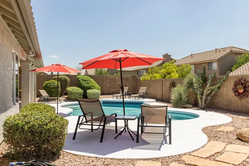 Cave Creek Gem: Heated Pool, Sleeps 8 - Image 1