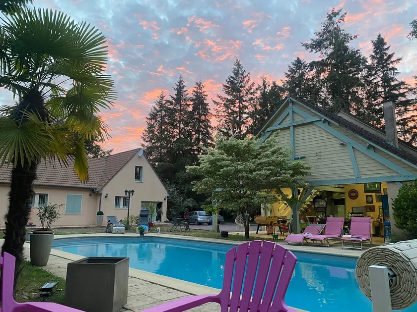 Accommodation near Le Mans, 24 Hours and La Flèche Zoo - Image 1