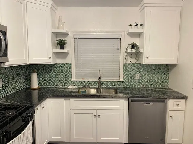 Charming two bedroom house in historic S. Del Rio - Image 1