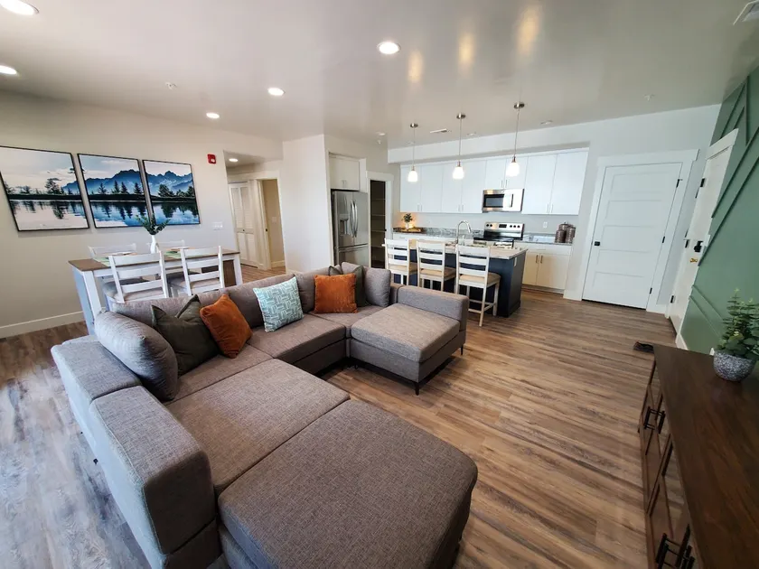 Monroe Mountain Suite - Image 1