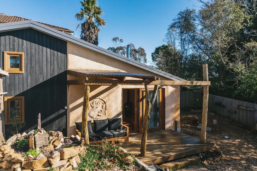 Bespoke Straw Bale Studio - Image 1